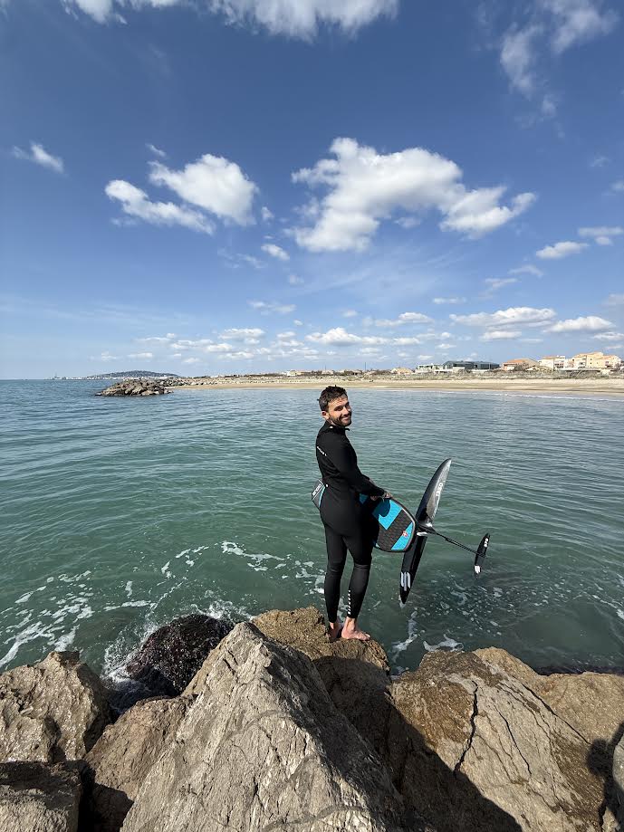 Pumping foil sur l'eau